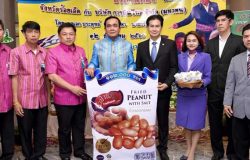 THAI Serves OTOP Pan Thong Peanuts on Board
