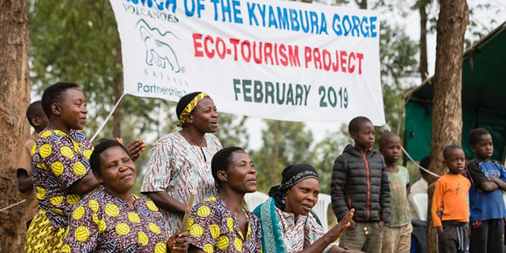 Tourists play their part in Uganda eco-tourism project