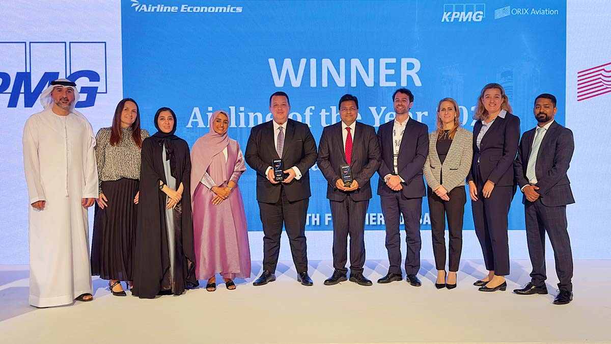 Etihad Airways takes home top awards from Airline Economics